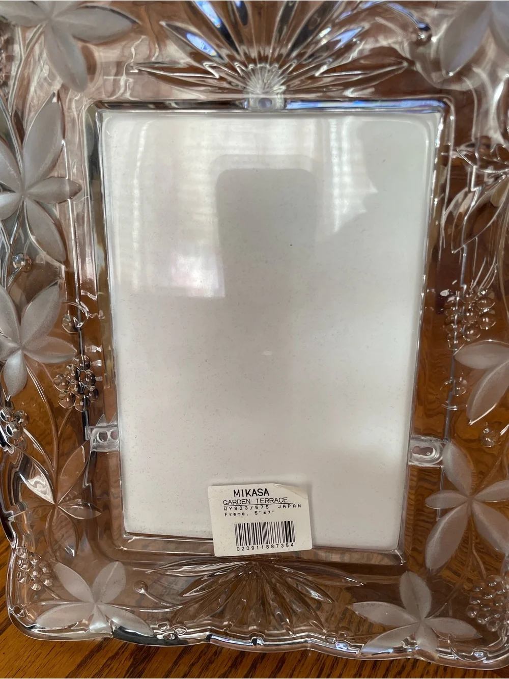Vintage Mikasa “Garden Terrace” 5x7 Frosted & Clear Crystal Frame NWT